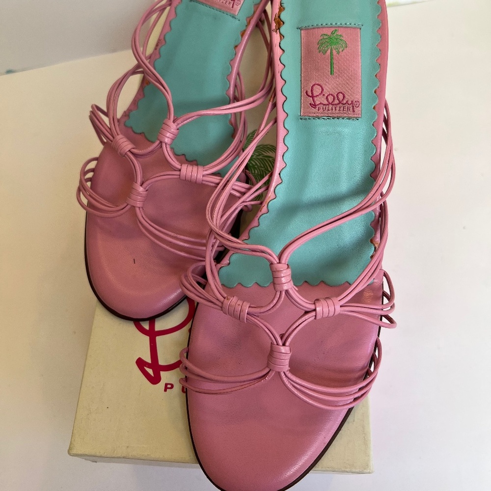 Gorgeous Lilly Pulitzer Pink Strappy heels
